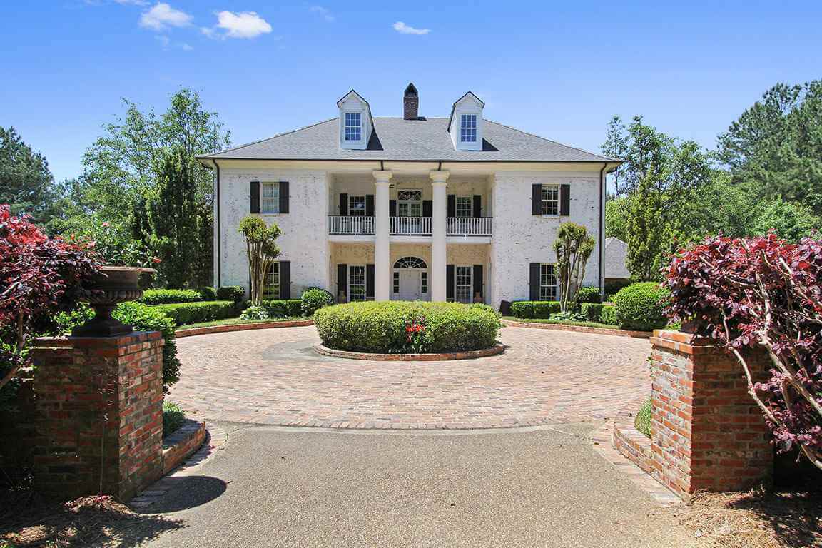 61. Mississippi Mansion